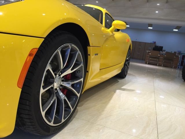 道奇蝰蛇8.4排量V10发动机极限跑车促销-车友