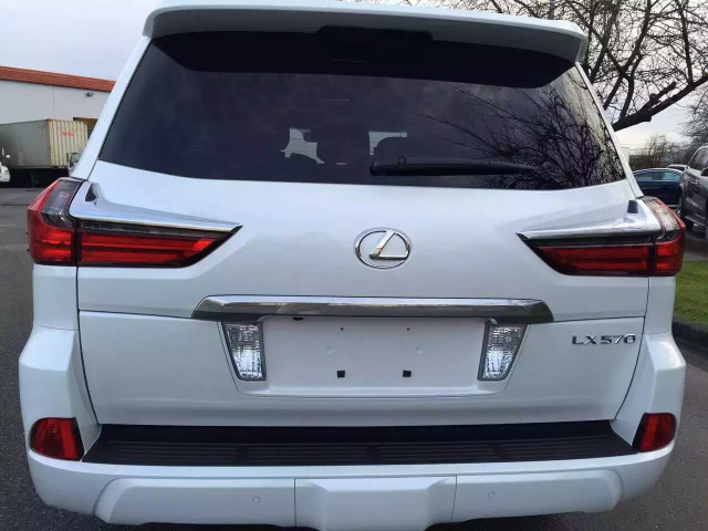 16款雷卡萨斯LX570新车到店149万畅销价