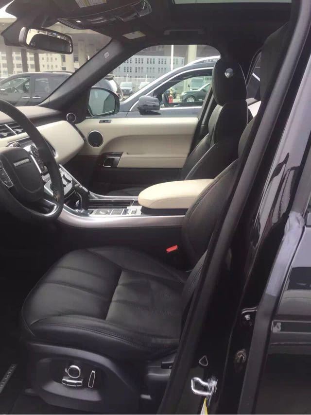 时尚--16款路虎揽胜运动时尚SUV带你高速飞驰 时尚--16款路虎揽胜运动时尚SUV带你高速飞驰