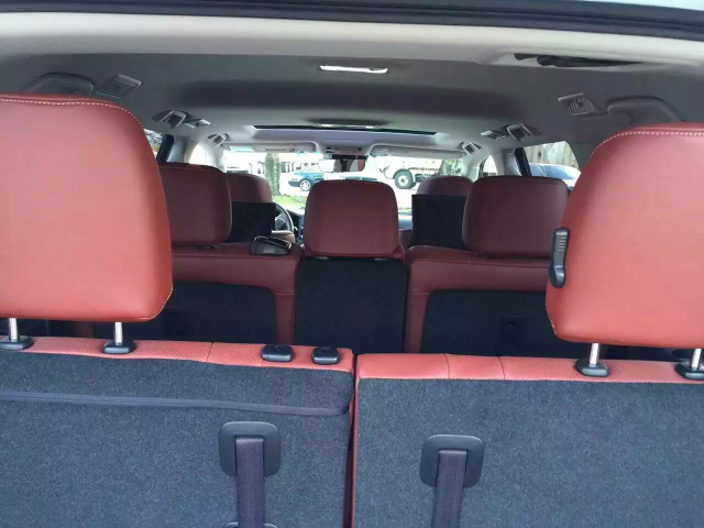16款雷卡萨斯LX570新车到店149万畅销价