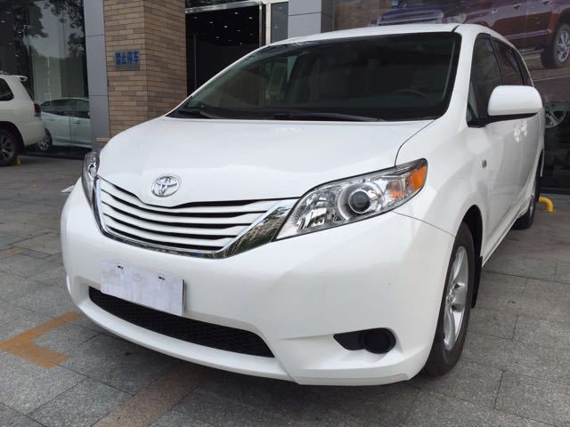 15款丰田塞纳弯道表现更加激进而稳定