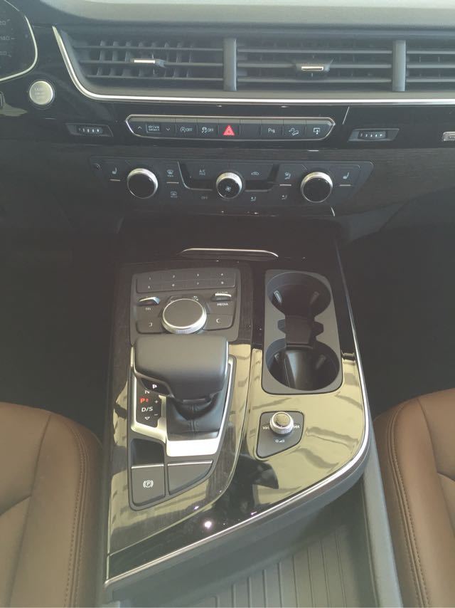 17款2.0奥迪Q7最新行情优惠资讯3.0奥迪Q7全国最低价【汽车时代网