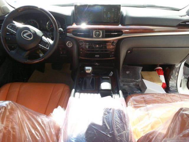 中东版雷克萨斯新款LX570报价以及配置-图23
