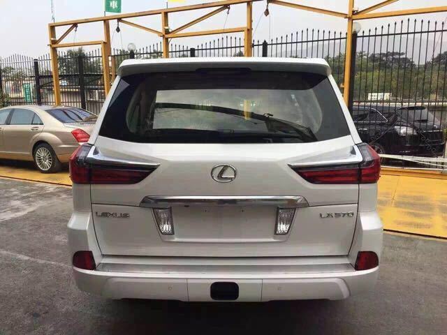 中东版雷克萨斯新款LX570报价以及配置-图30