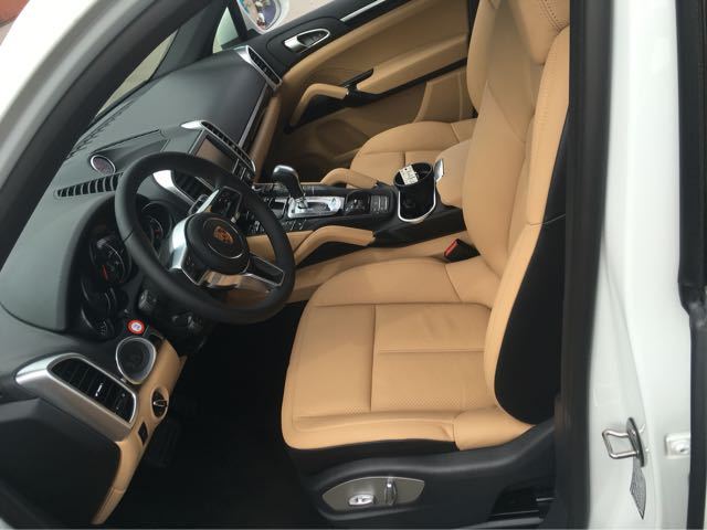 全新卡宴豪华SUV入门首选车型 参数详解 购车支持分期付款