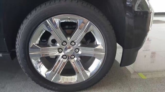 雪佛兰萨博班Suburban天津最新报价新款价格雪佛兰萨博班油耗多少