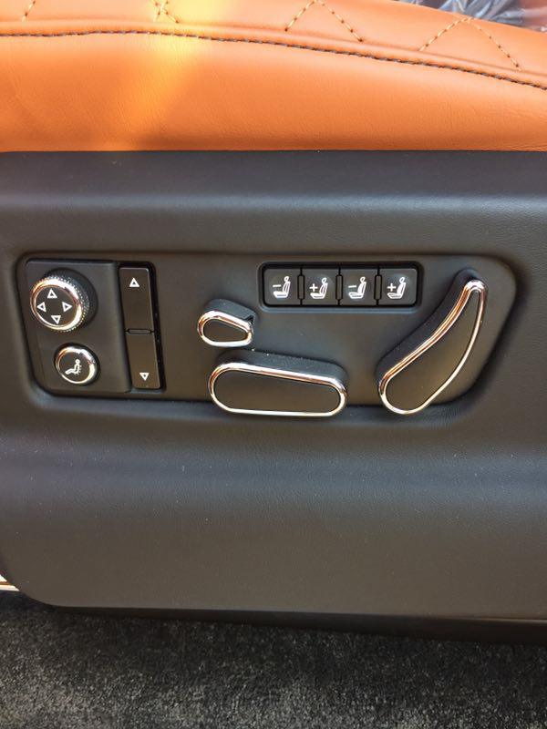 SUV界的老大宾利添越 W12宾利添越劲爆销售价格无底线