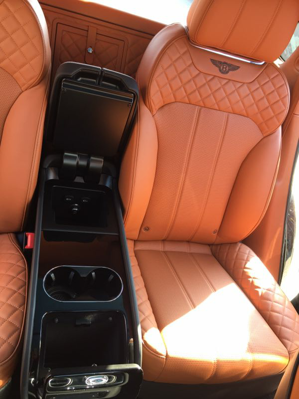 SUV界的老大宾利添越 W12宾利添越劲爆销售价格无底线