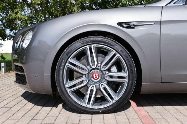 243380a1307d6c4c43cf010686766975.png@!64