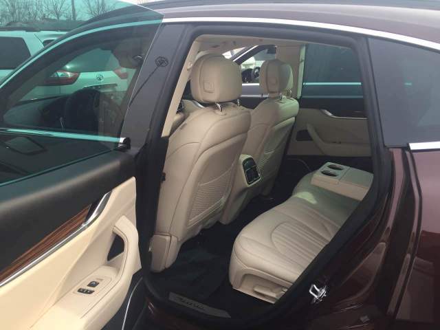 玛莎拉蒂莱万特汇天下名车，行璀璨之路 低价大比拼！