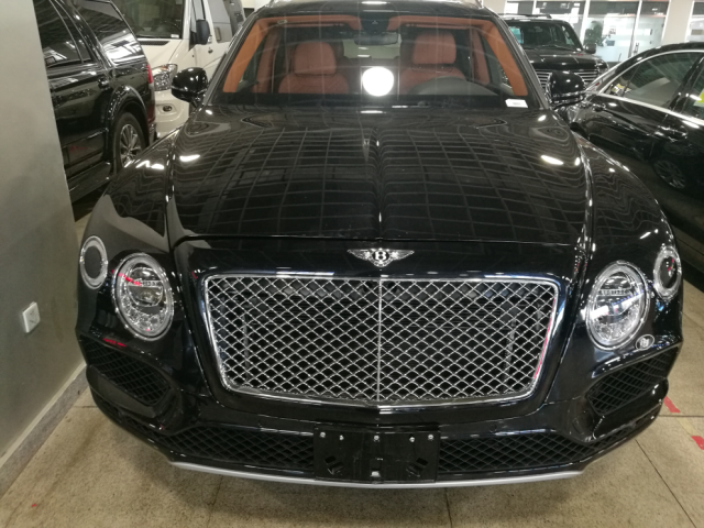 SUV界的老大宾利添越 W12宾利添越劲爆销售价格无底线