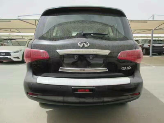 天津港英菲尼迪QX80最新报价 中东版5.6L现车配置性能