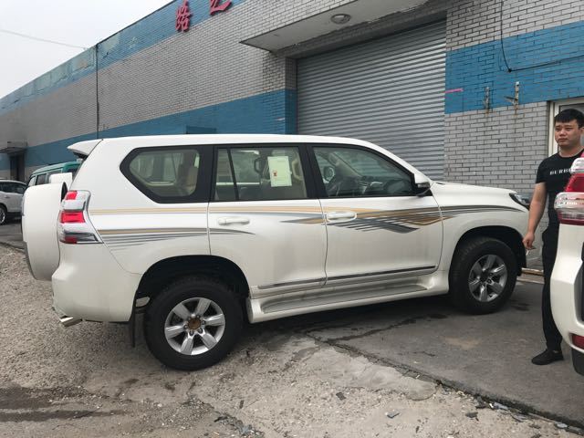 17款丰田霸道2700价格 普拉多低价特惠