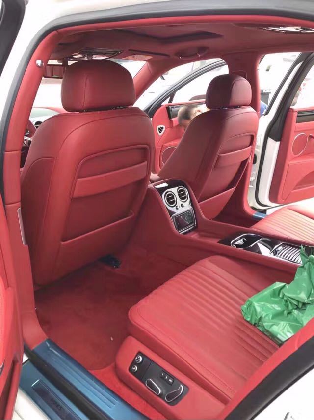 2017款宾利飞驰欧规版时尚外观独家销售