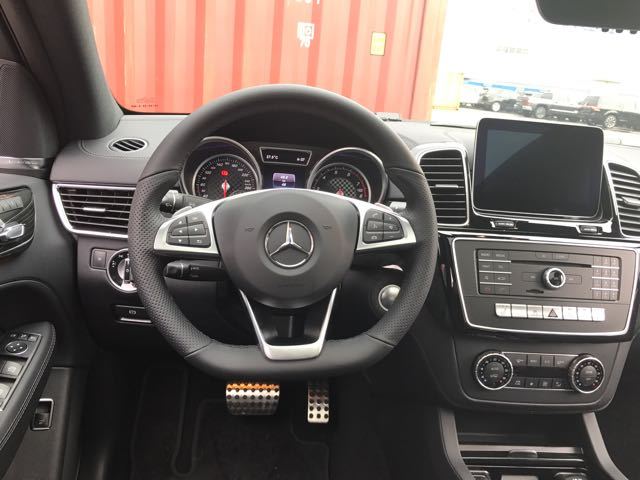 17款奔驰GLE43coupe无路可阻劲爆越野