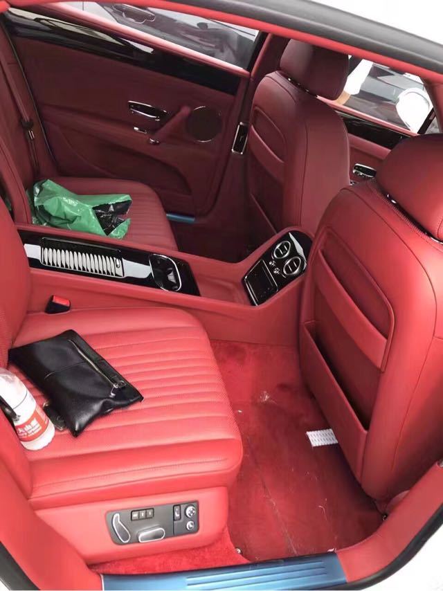 2017款宾利飞驰欧规版时尚外观独家销售