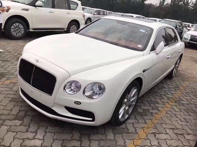 2017款宾利飞驰欧规版时尚外观独家销售