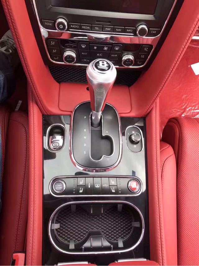 2017款宾利飞驰欧规版时尚外观独家销售