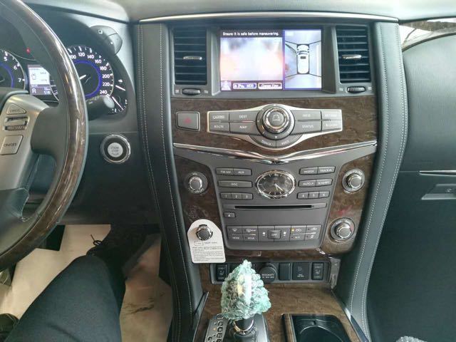 平行17款英菲尼迪QX80与中规4S区别