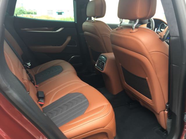 进口17款玛莎拉蒂莱万特时尚经典SUV港口库房直营出厂价售