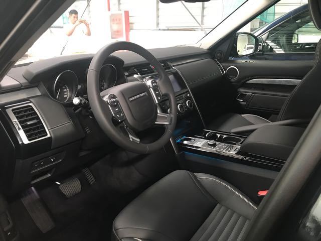 18款路虎发明5现车顶配天津港口现车多少钱