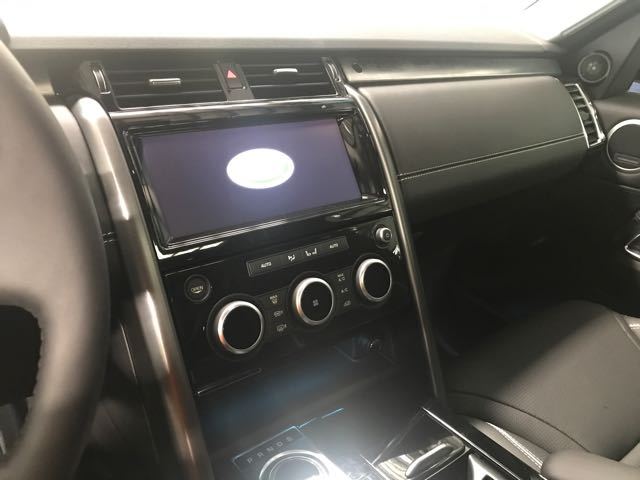 18款路虎发明5现车顶配天津港口现车多少钱