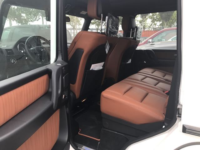 2017款奔驰G500最大马力多少油耗是多少 平行