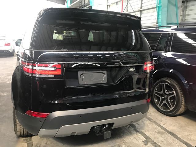 18款路虎发明5现车顶配天津港口现车多少钱