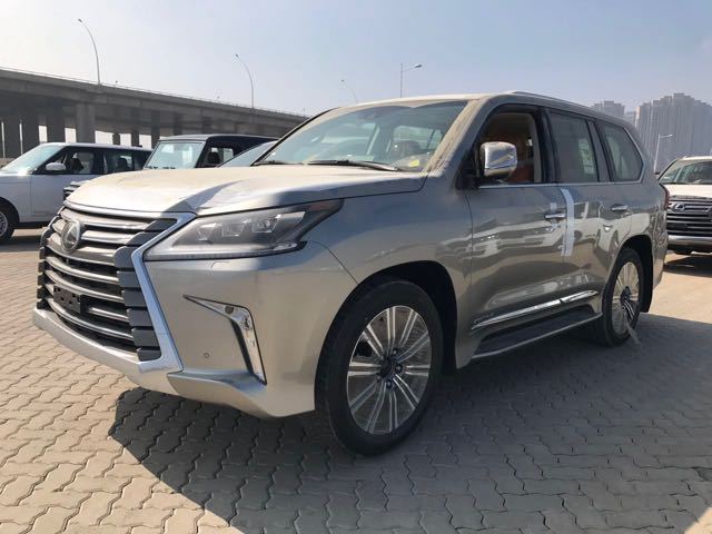 2017款雷克萨斯570新款是几座的报价多少钱