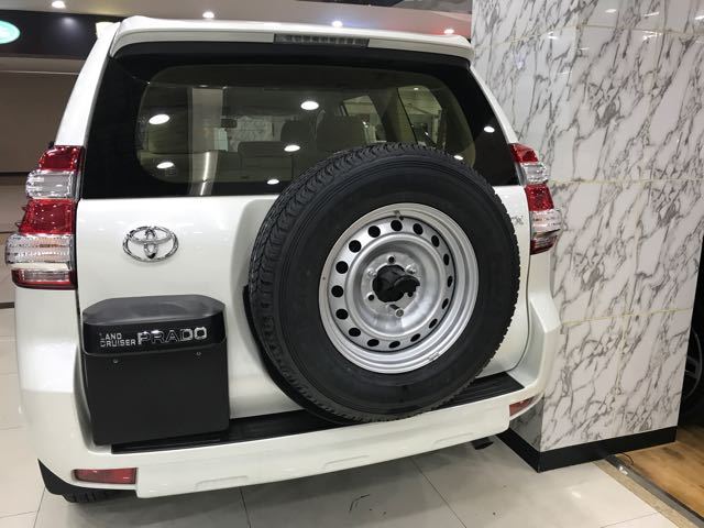 2017款丰田霸道2700越野配置高报价低现车足