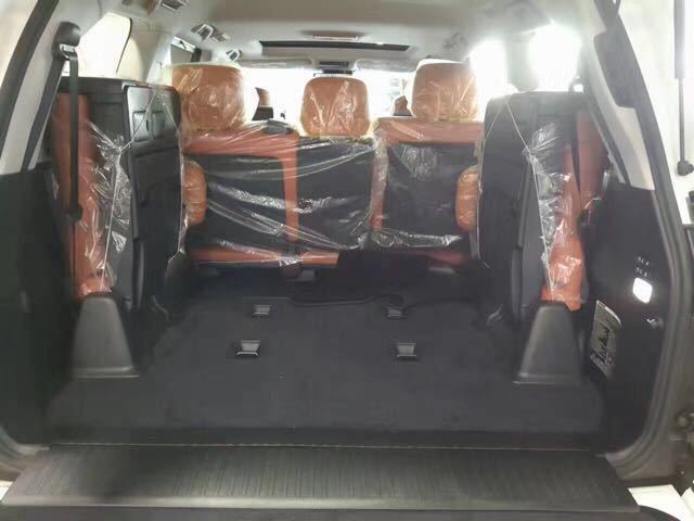 天津港雷克萨斯LX570平行进口中东版多少钱 现车手续齐