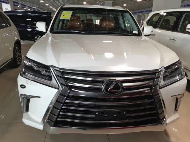 天津港雷克萨斯LX570平行进口中东版多少钱 现车手续齐