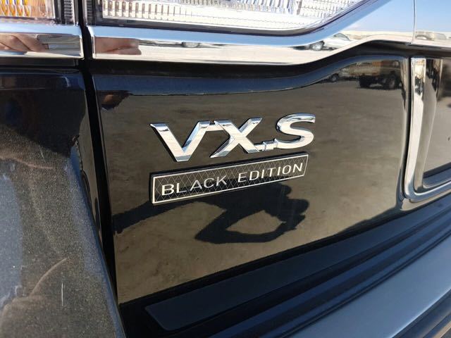 新款兰德酷路泽5700中东版顶配配置解析港口最新行情报价