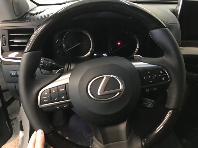 17款雷克薩斯LX570加版八座21輪性能體驗