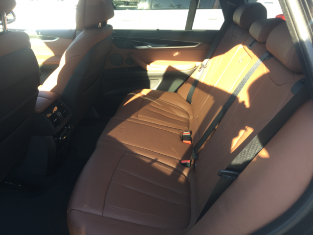 贵宾购车热线:185-2293-2678 谭经理(同微信)