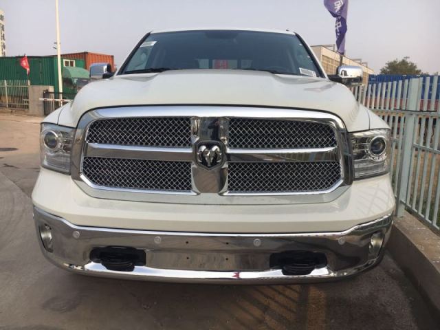 17款道奇公羊长角号5.7LV8三大皮卡之一