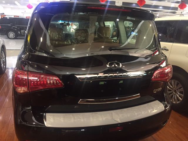 17ӢQX80ȫߴSUV ֱ5