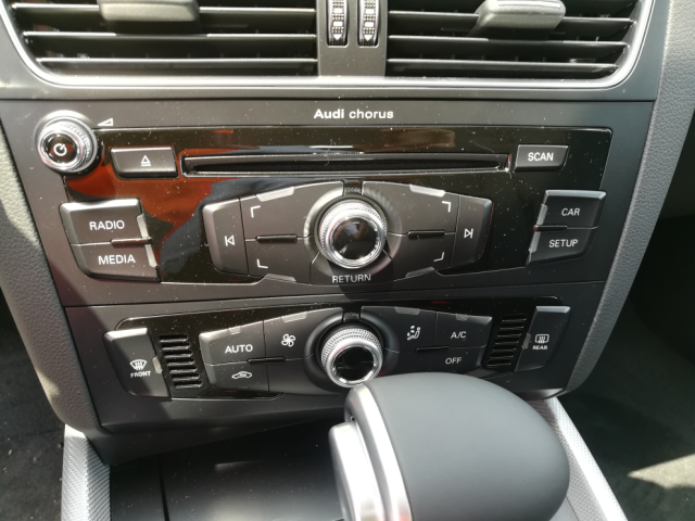 原装进口奥迪Q5天津港超低价出售