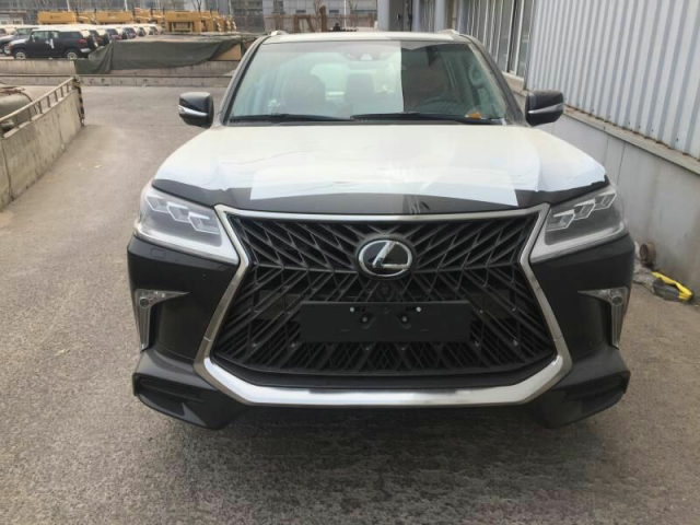 18���׿���˹LX570����ڹ�ͷǷ��˶����