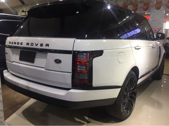 揽胜行政 17款 3.0 柴油 创世短轴 黑曜版豪华S