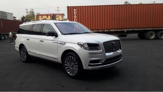 2018款加版林肯领航员总统级豪车与你相约天