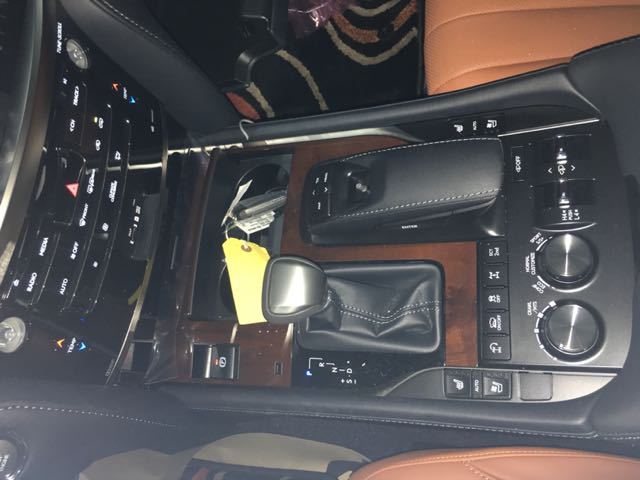 18款雷克萨斯LX570 中东版Sport Plus四月热销