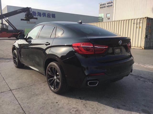 2018款 宝马x6M运动版 裸车报价多少 和2017