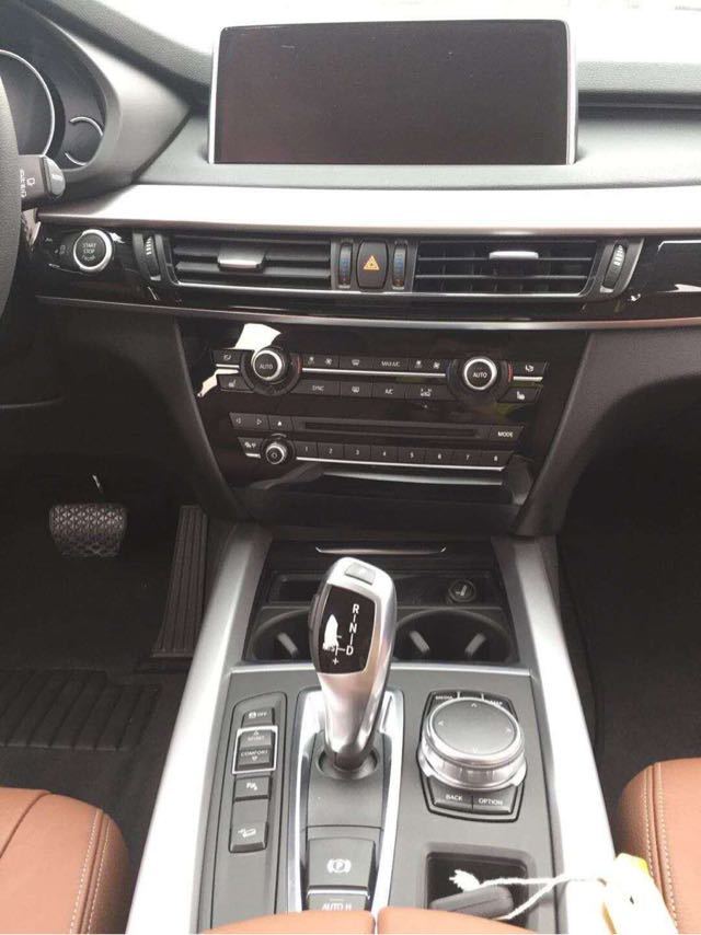 2018款宝马X5中东版手续随车价格可谈