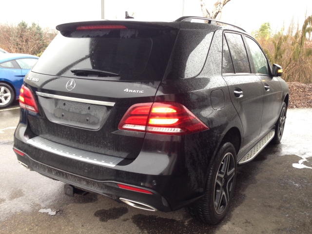 GLE400  ˶ ƹ ײ Ӱ 