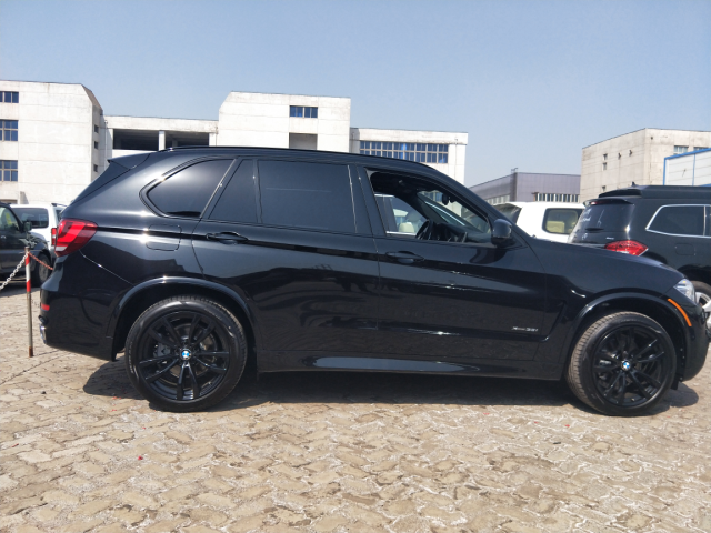 2018款宝马x5热卖黑色荣耀闪亮尊贵身份的象