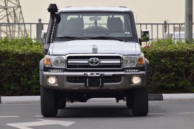 17款丰田LC76柴油V8绝世稀有现车报价多少?