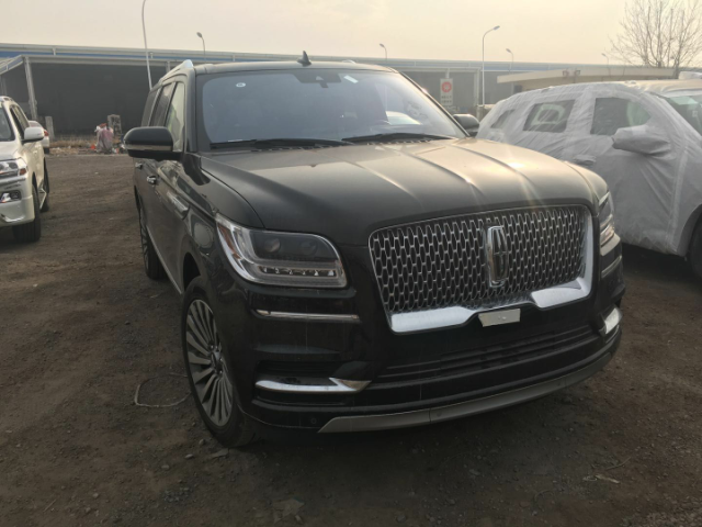 18款林肯领航员3.5TT加长版报价港口热销现车实拍详解