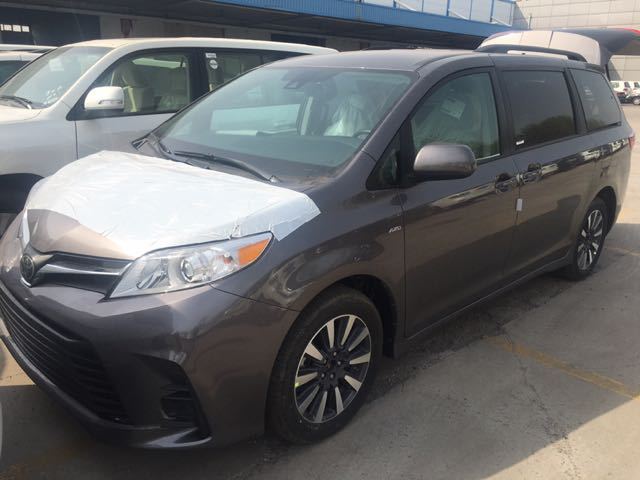 促销车型18款丰田塞纳LE 津港最低价