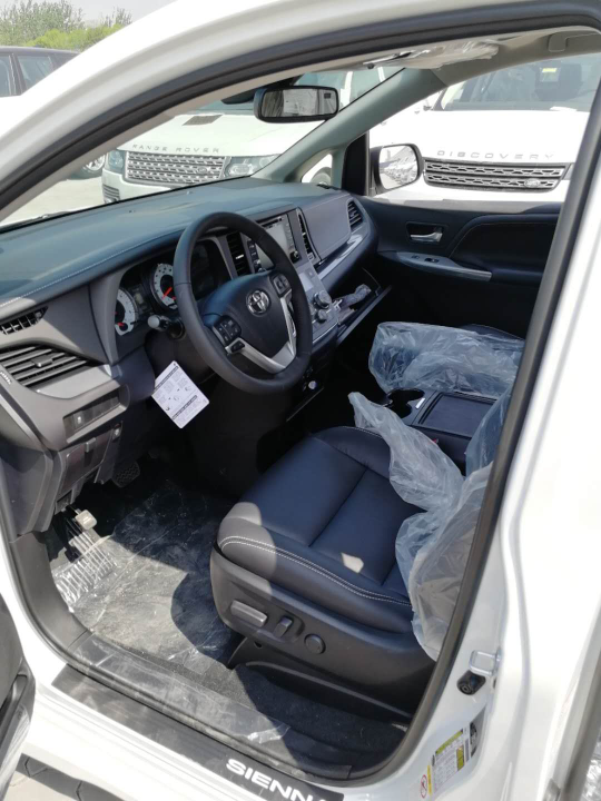 福建18款丰田塞纳3.5两驱SE 8座科技包报价多